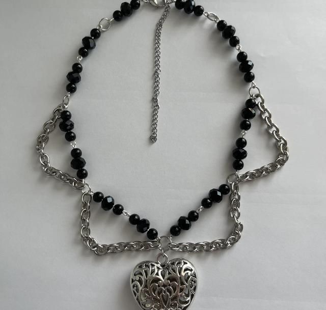 Pendant Necklaces Gothic Black Chained Beaded Heart Necklace_voghion.com