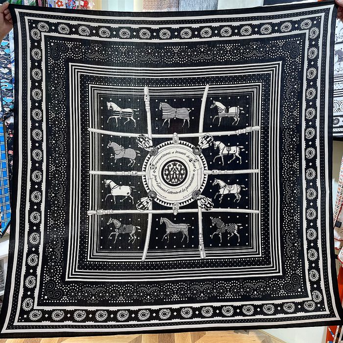 Diez caballos negros-135 cm x 135 cm