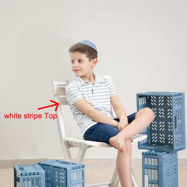 صبي أبيض الشريط العلوي