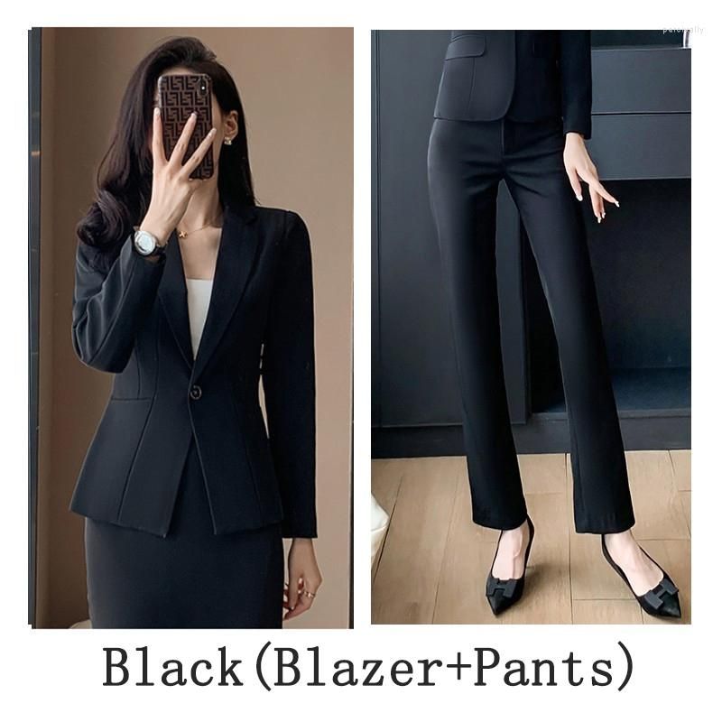 Czarne garnitury spodni