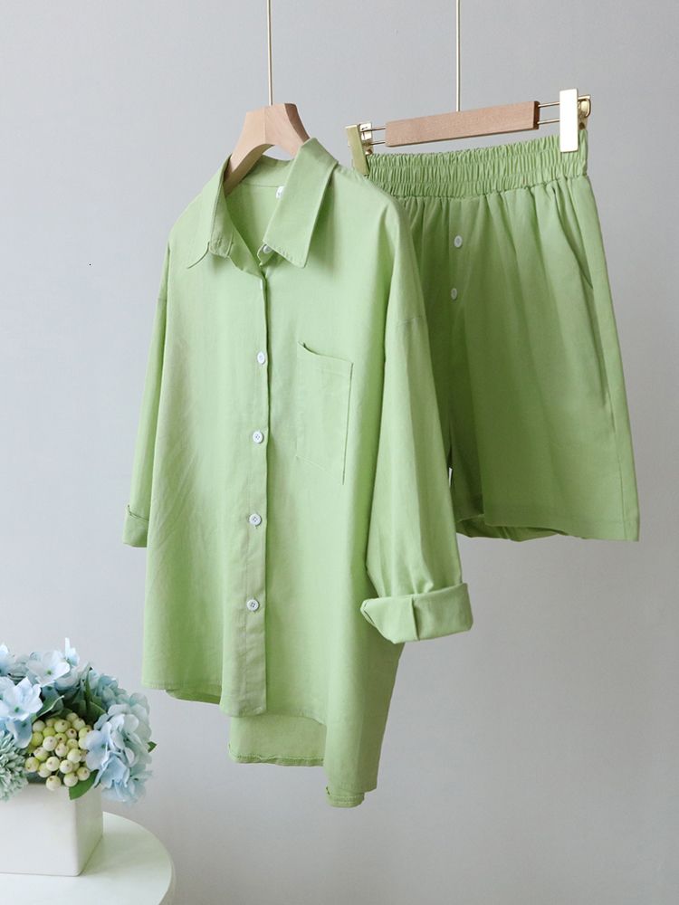 grasgroen shortset