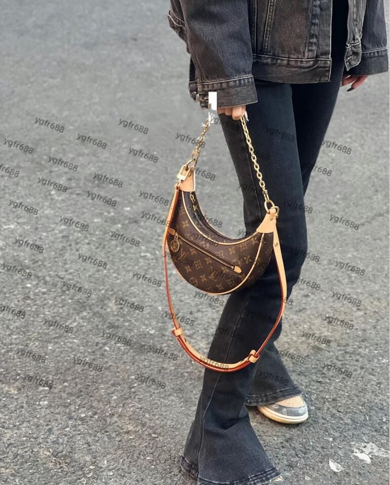 Louis Vuitton Loop Hobo Bag – thedesignercouple