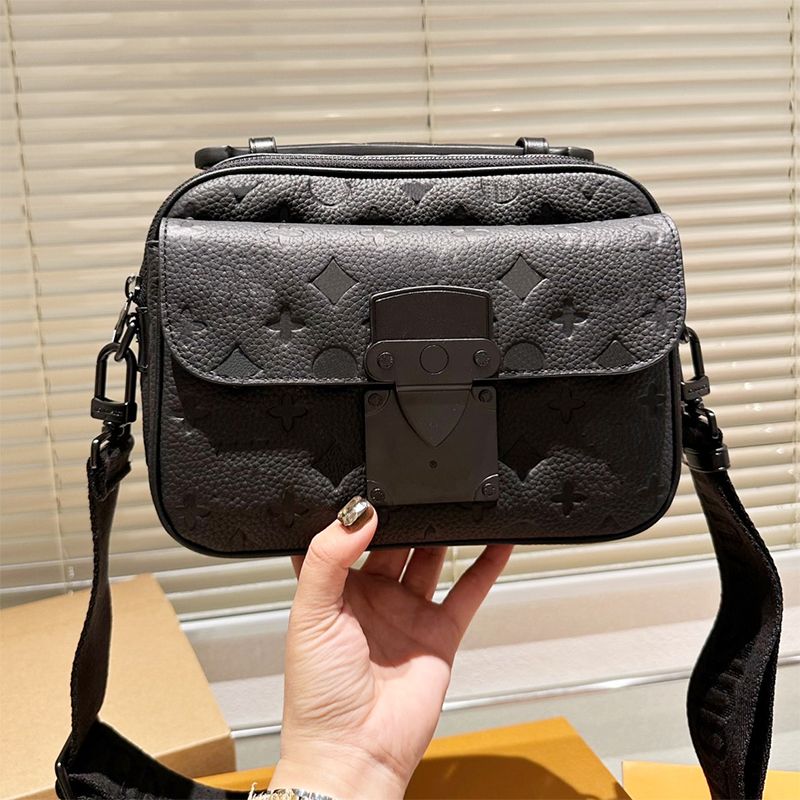 M45806 M58489 Men Women S Trunk LOCK MESSENGER SLING BAG Genuine Cowhide  Leather Male Canvas Print Embossed Shoulderbag Purse Clutch Waist Pack From  Topsellershop6, $105.44