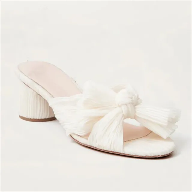 White 5 cm heel