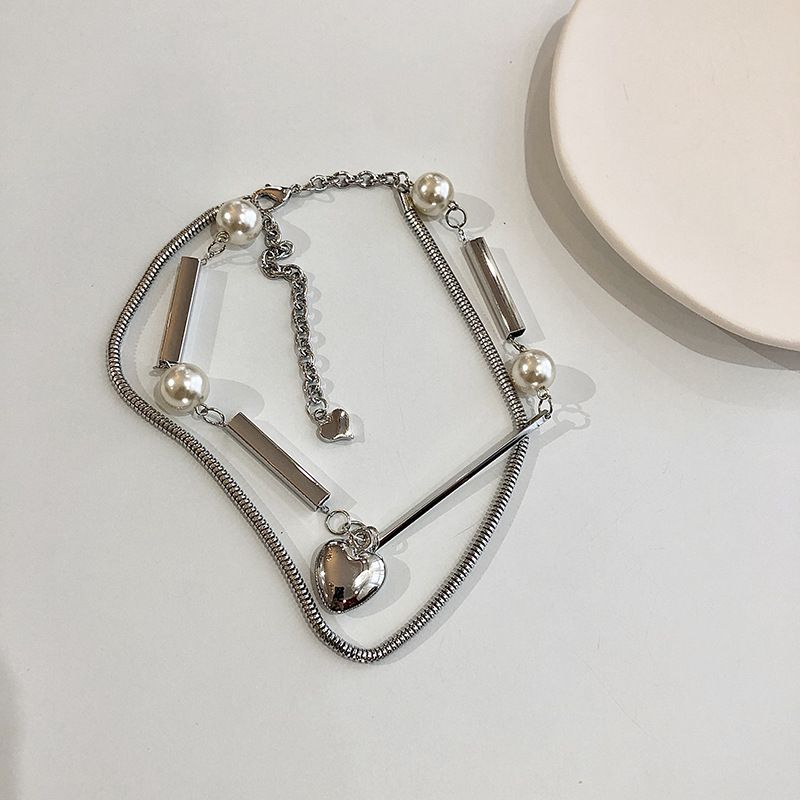Chains AOMU Trendy Irregular Metal Multilayer Chain Necklace Crystal Pearl Heart-shaped Pendant Clavicle Choker Punk For_voghion.com
