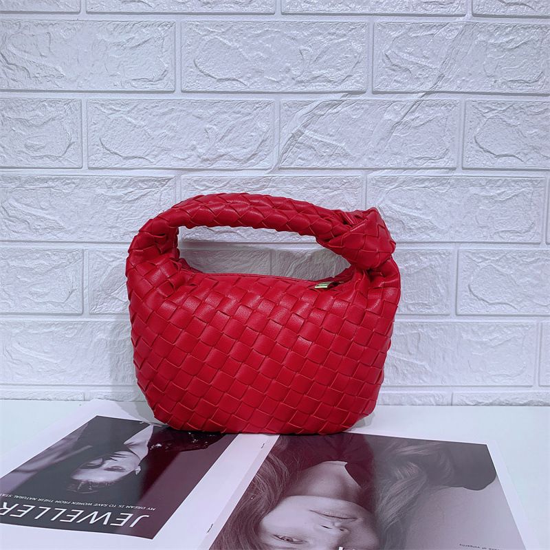 Redsize:28x23x8cm