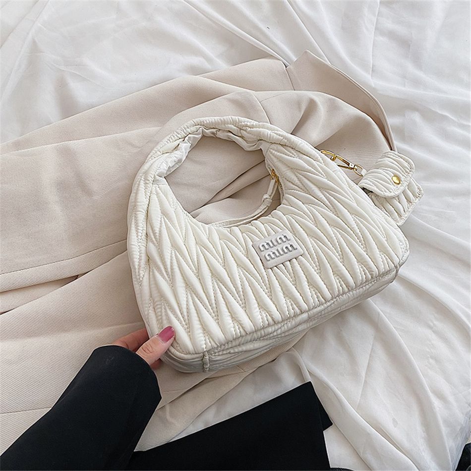 beige tas