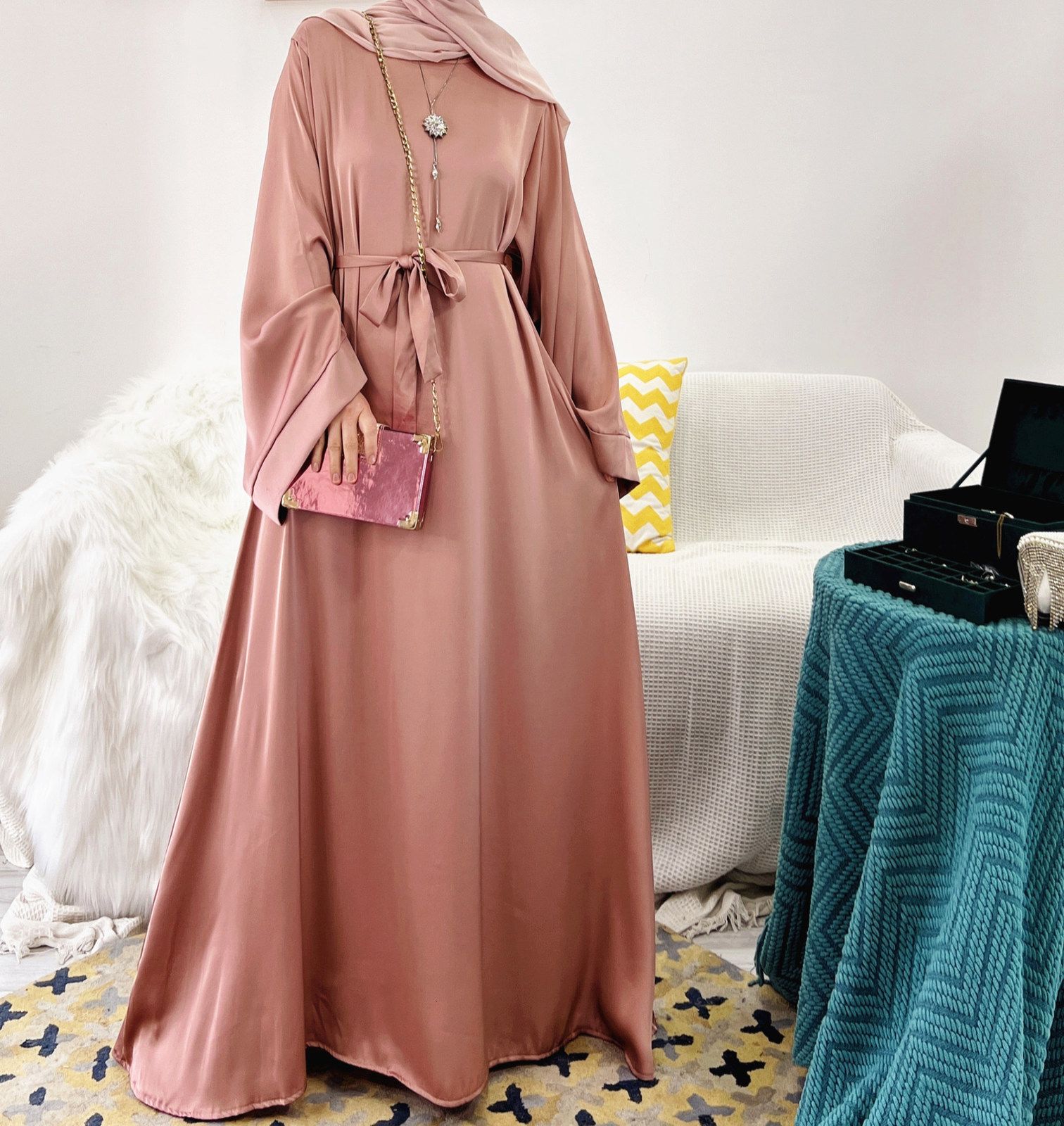 Pink Abaya-M