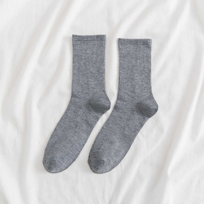 chaussettes longues gris