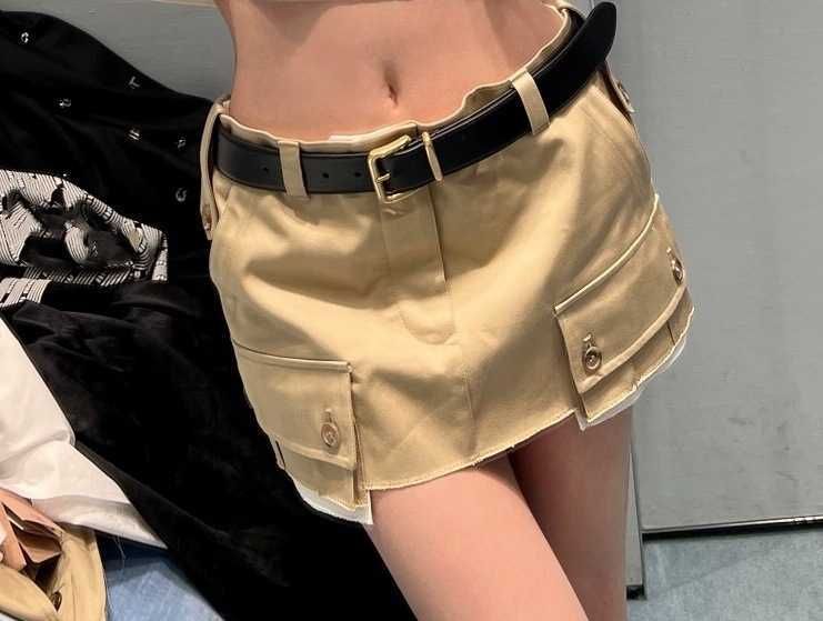 khaki (skirt)