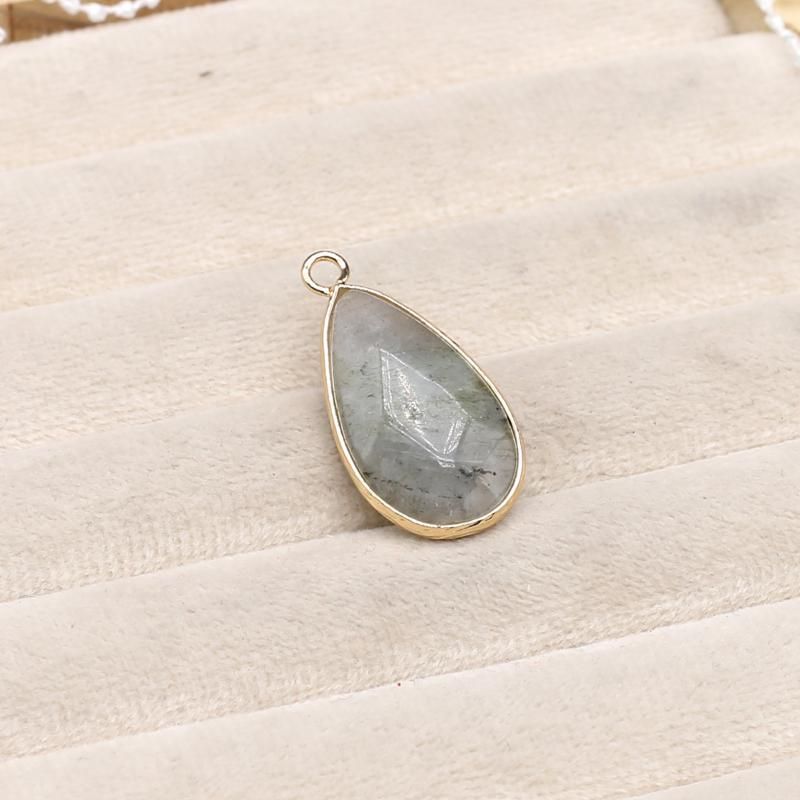 Flash Labradorite