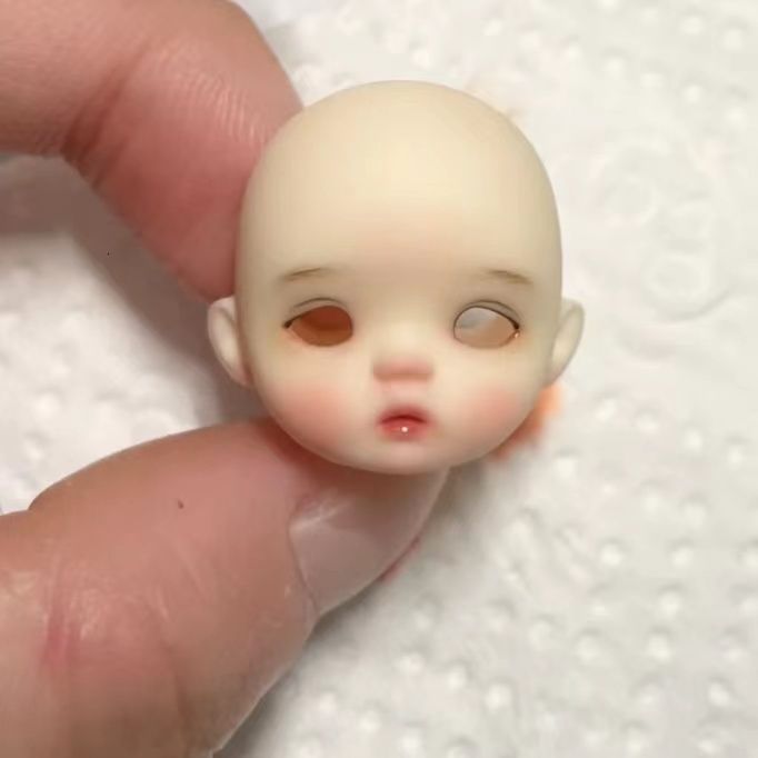 com pele de face-up-tan