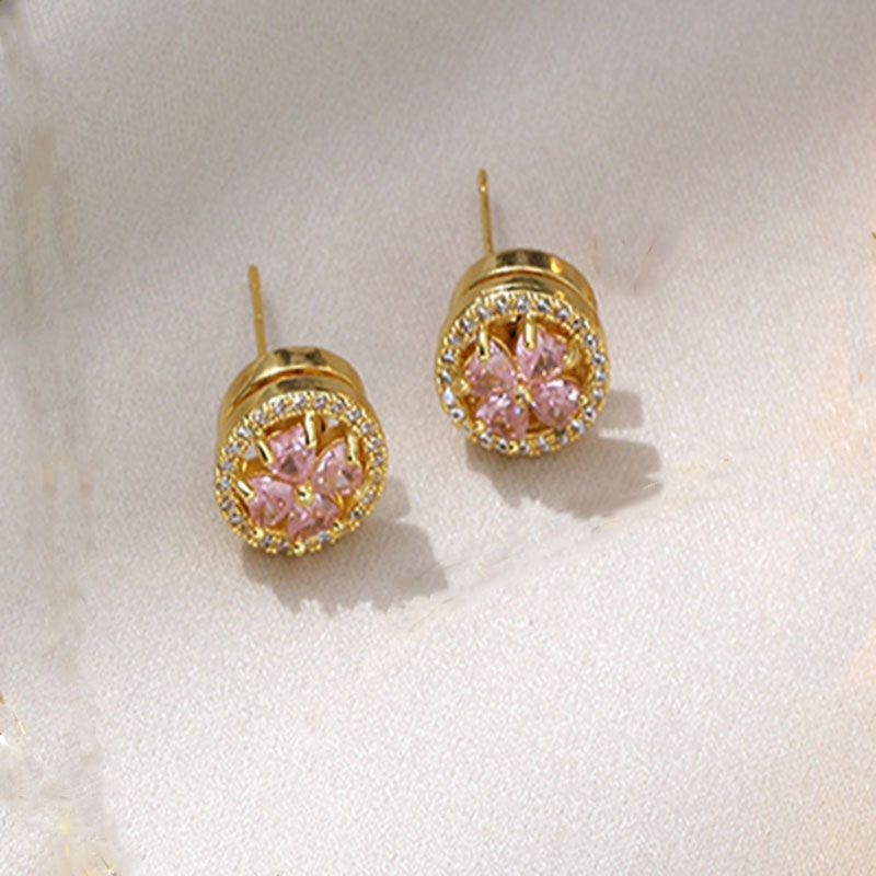 E005 earring