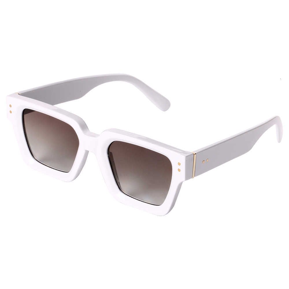 c7white frame gradient brown