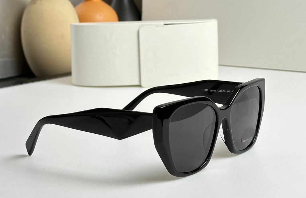 Dark designer clearance sunglasses