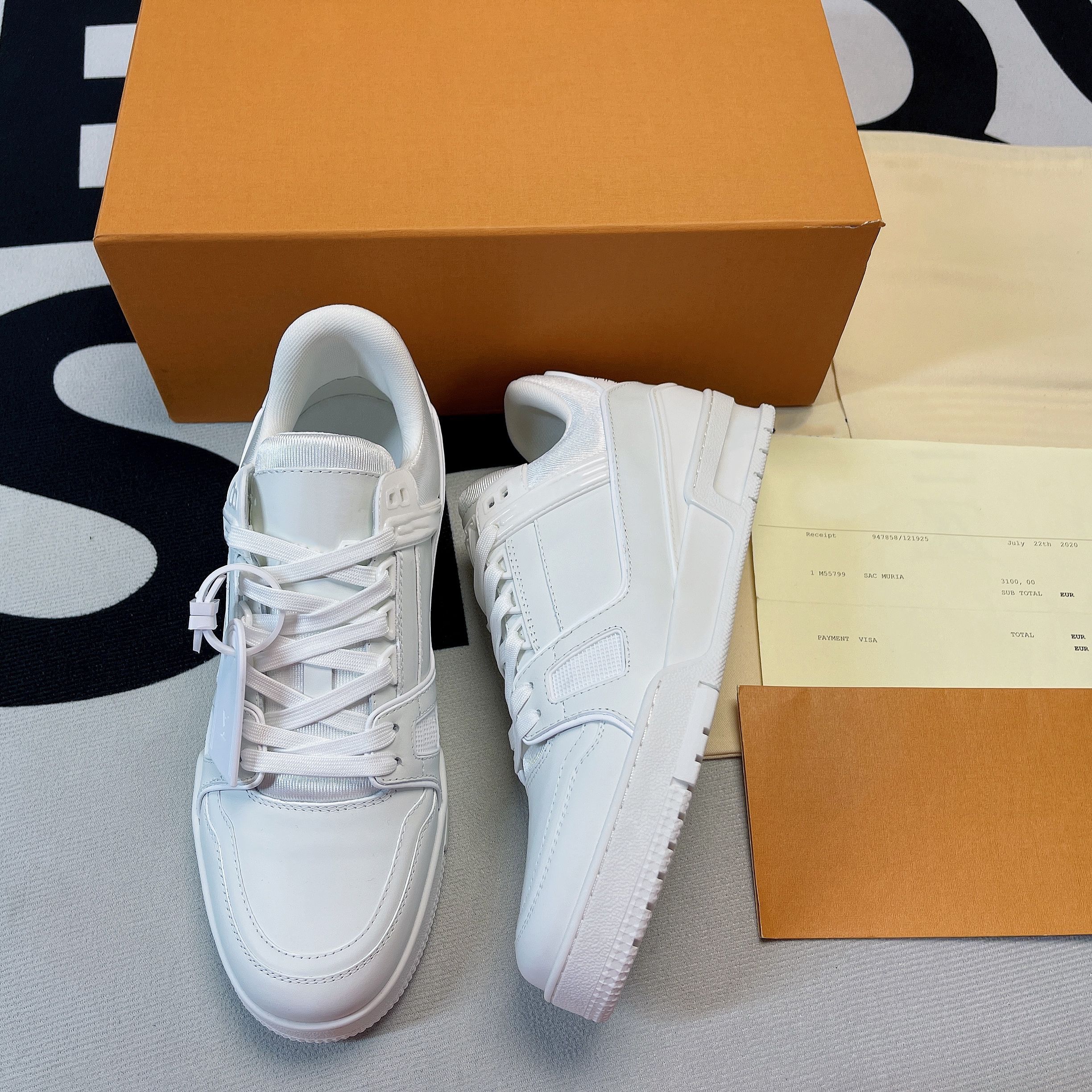 Top Designer Casual Shoes Logo Embossed Trainer Sports Shoes Printed