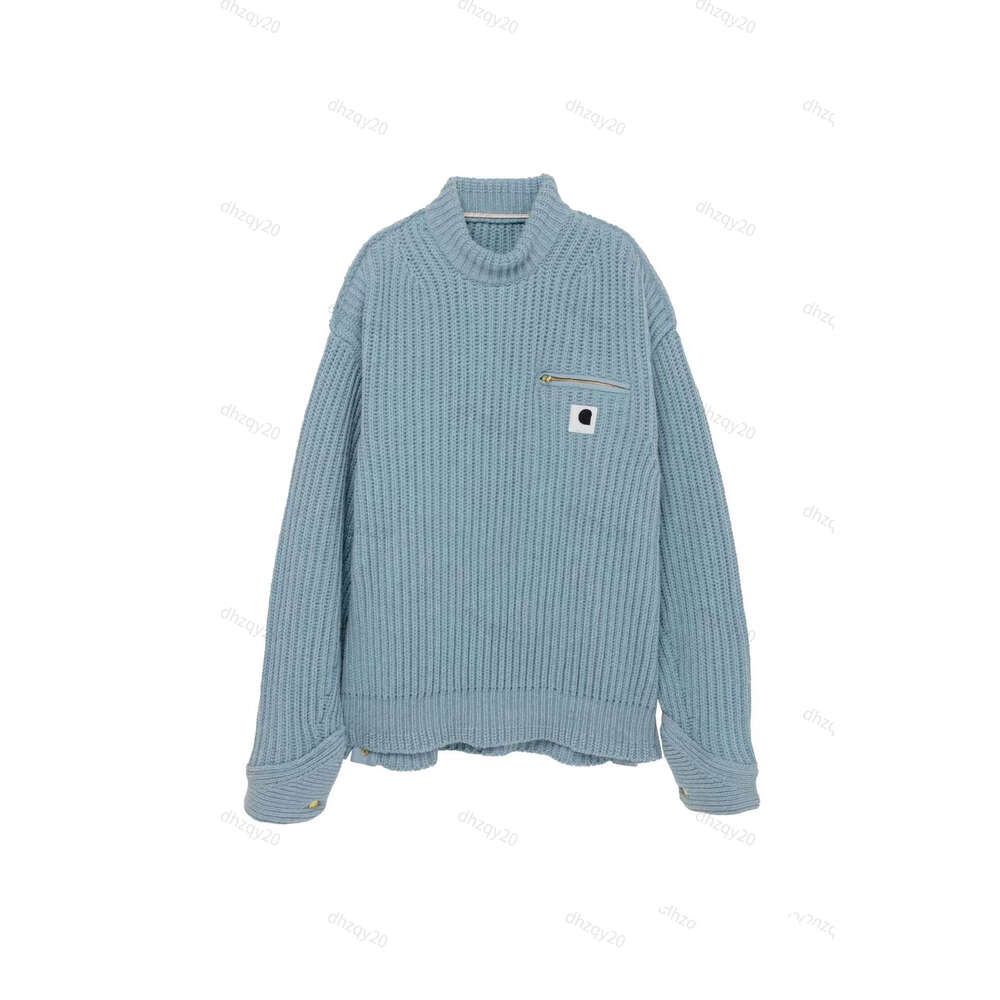 青いセーター