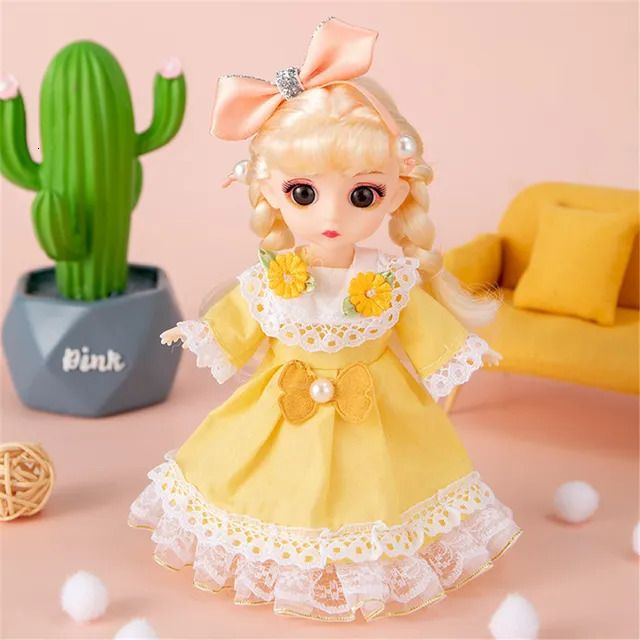 Doll And Clothes5