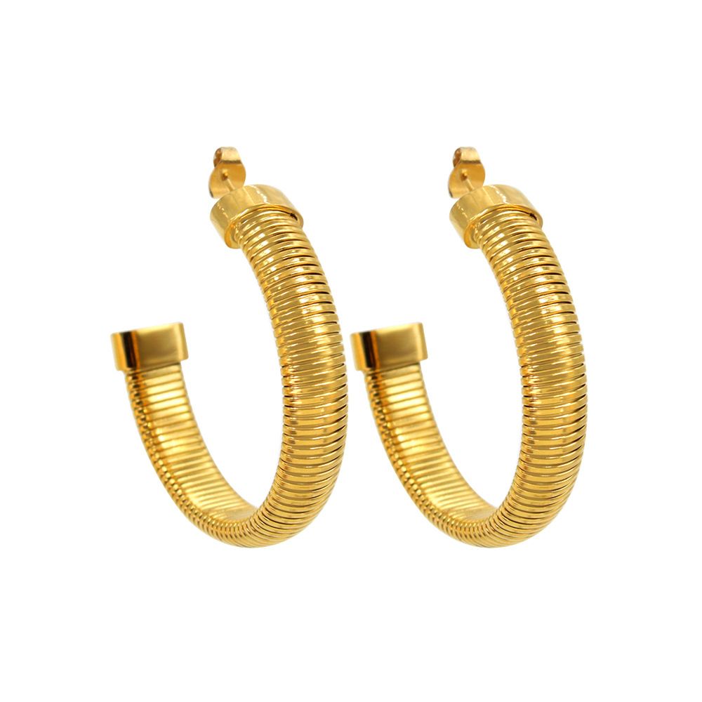 8mm gold earring