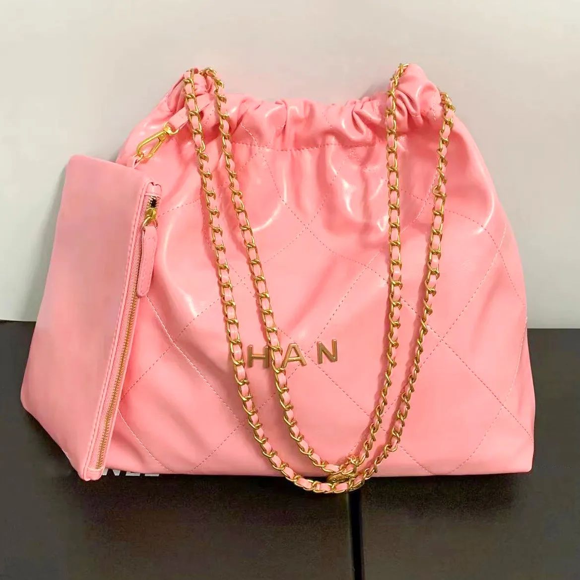 Pink Goldsmall :34.5 x 37 x 8 Cm