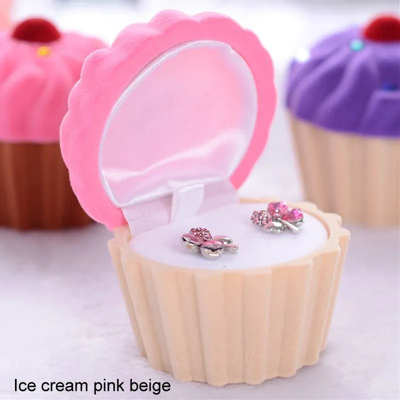 comme le montre Glace rose beige