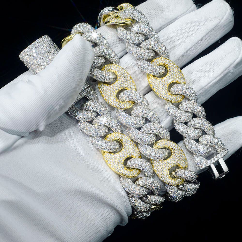 Catena cubana con diamanti rotondi da 07-26 pollici (ne