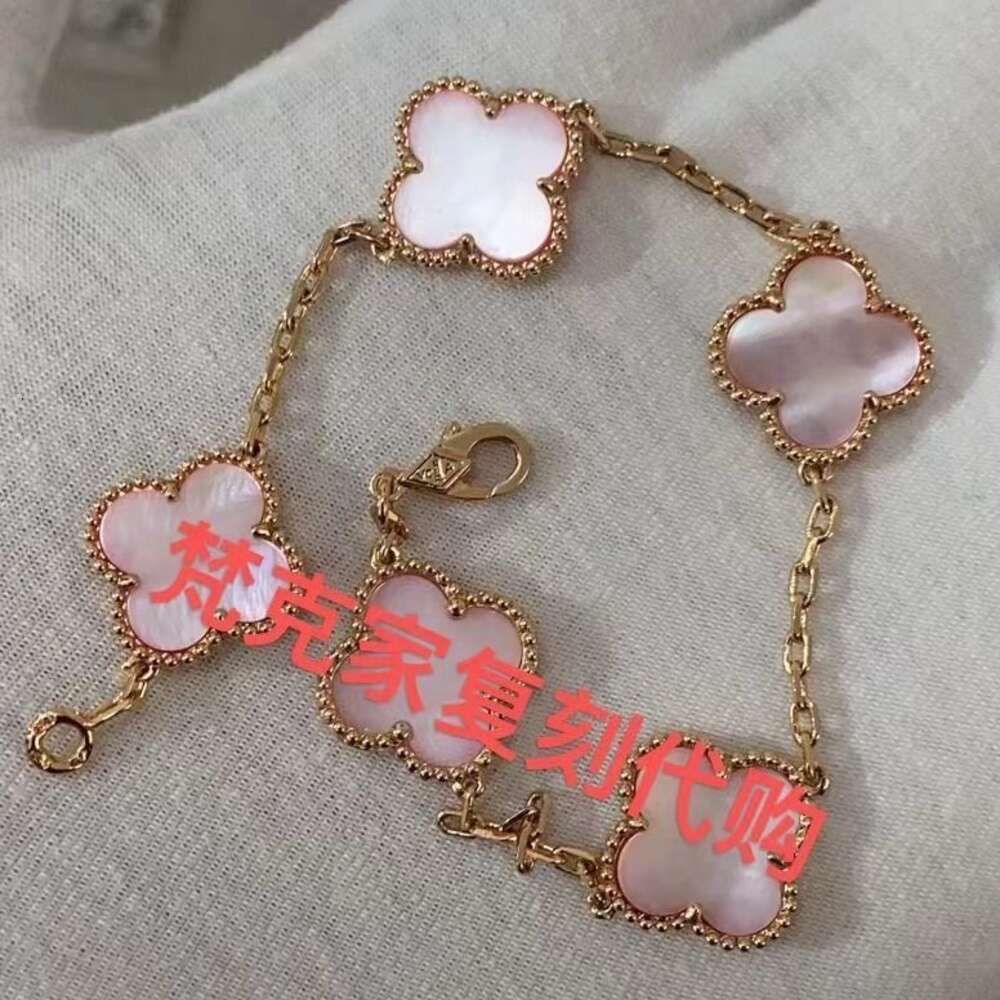 Pulsera con caja de regalo 7