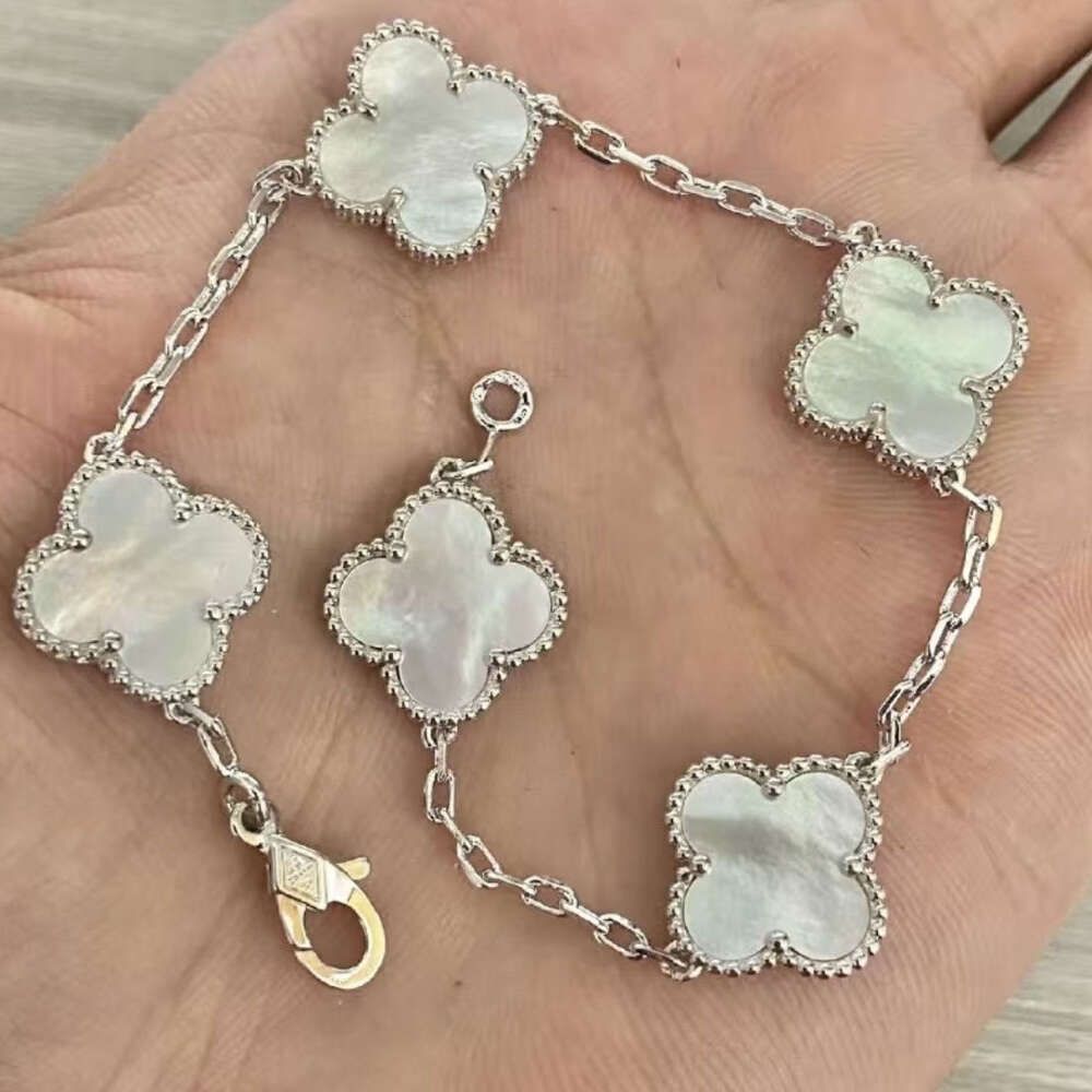 White Mother Shell Clover Bracelet - w