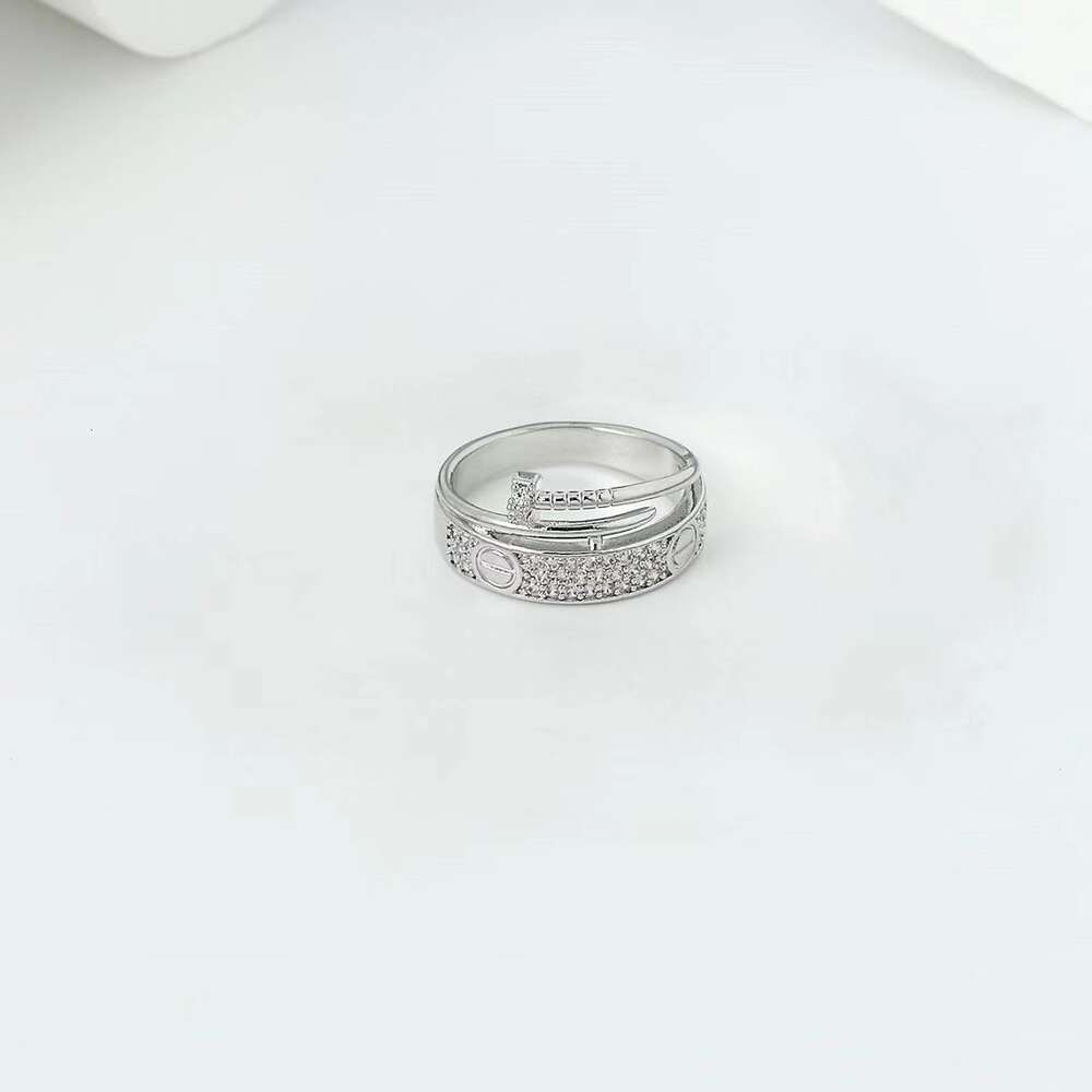 Platinum enda ring