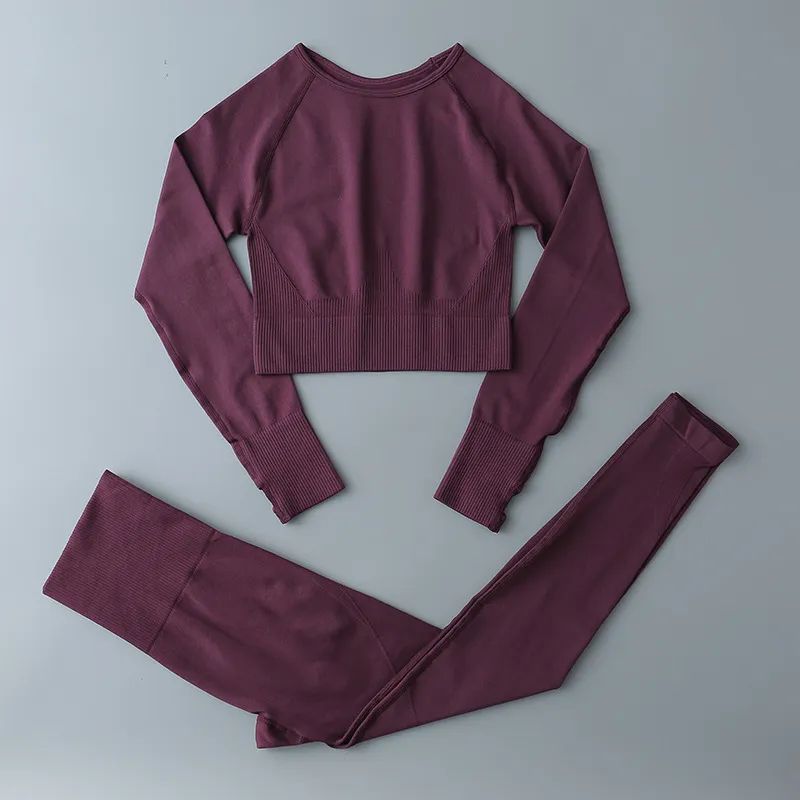 紫（シャツ+パンツ）