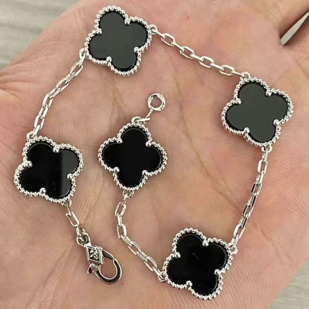 Black Agate Clover Bracelet - White Gold