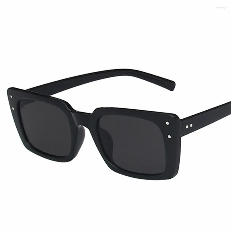 2-Black-cinza