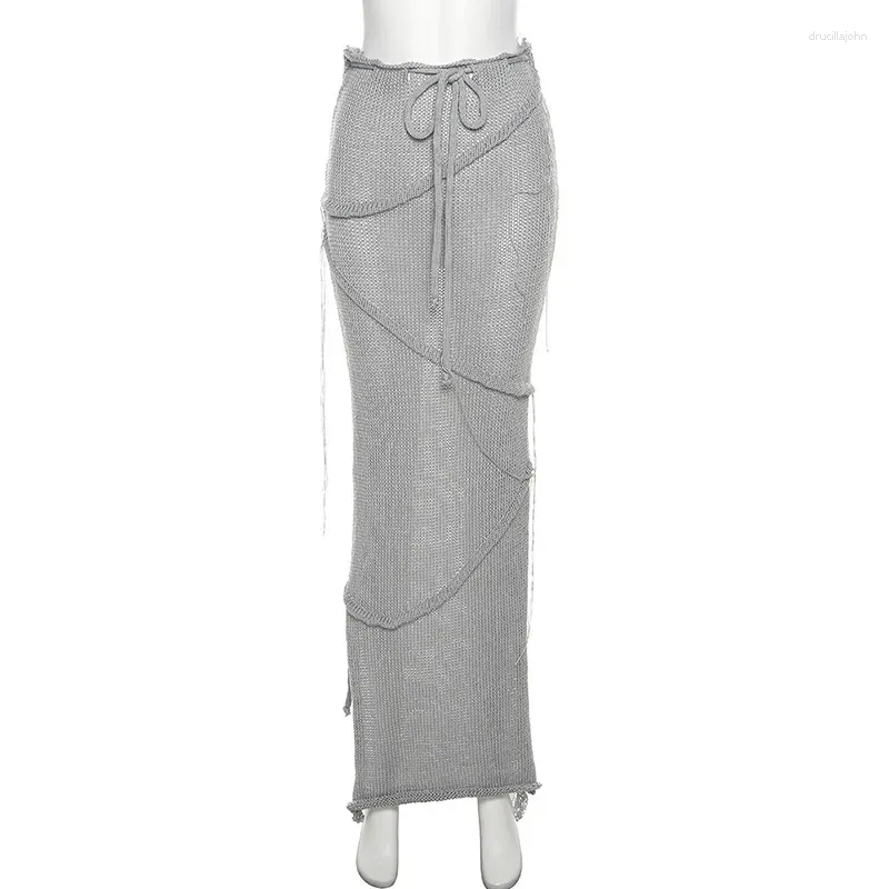 grey skirt