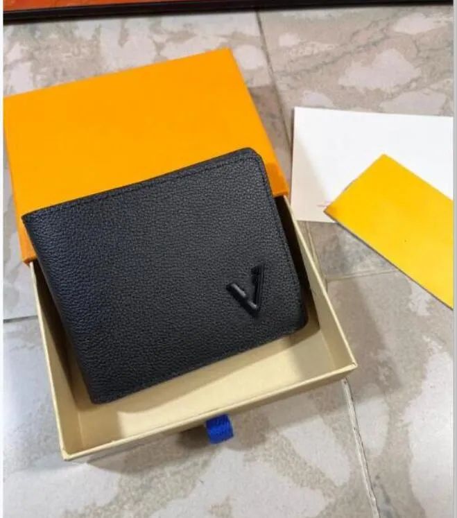 #10 Black Wallet+Letter