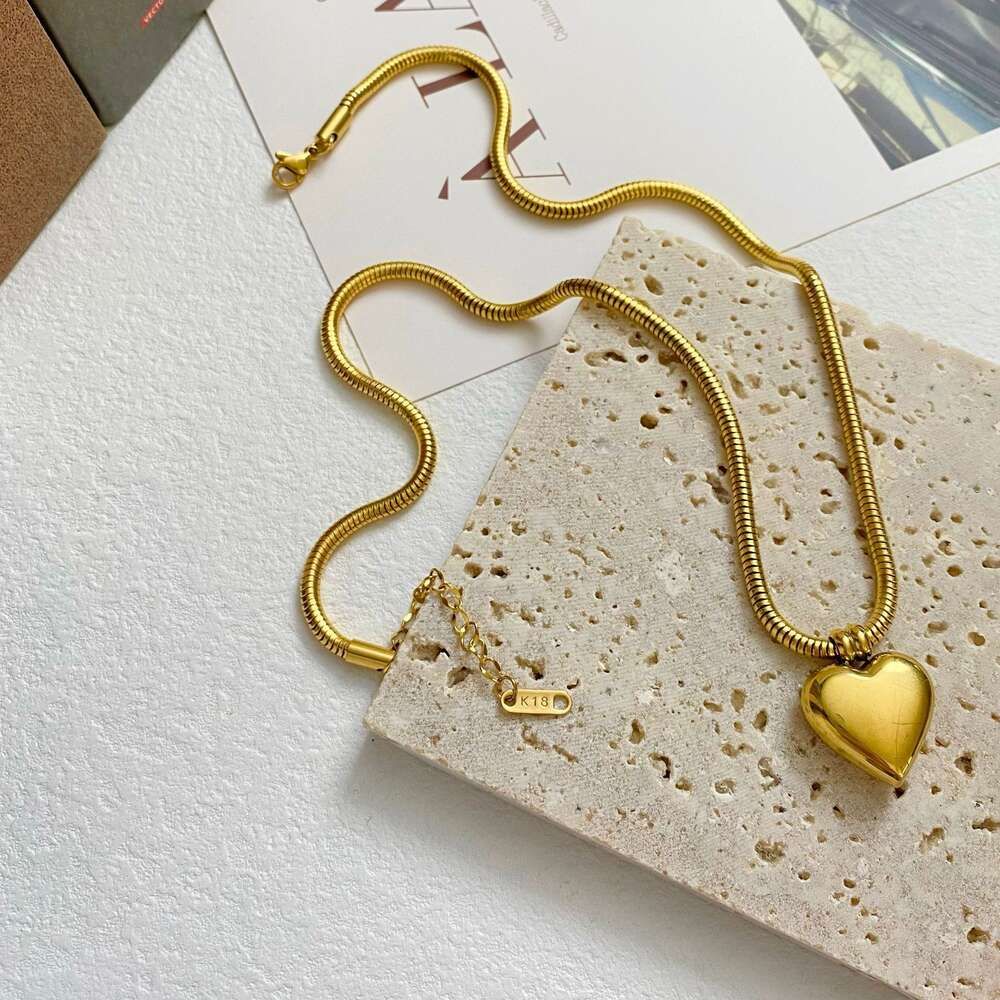 Gold necklace