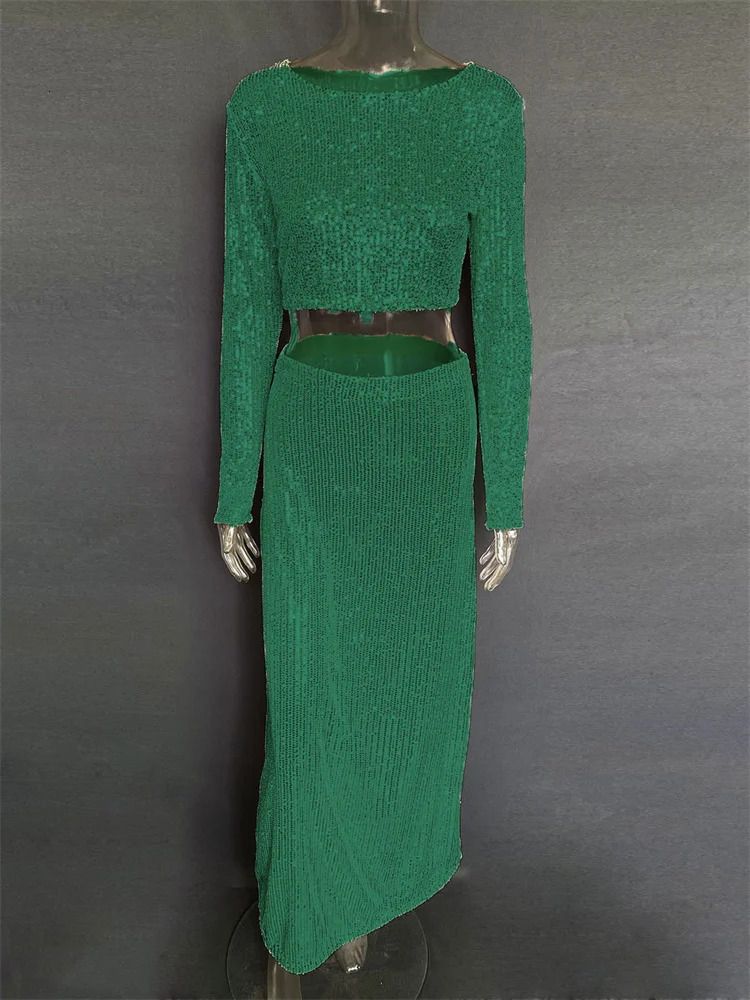 traje verde