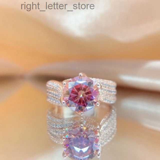 Moissanite rouge