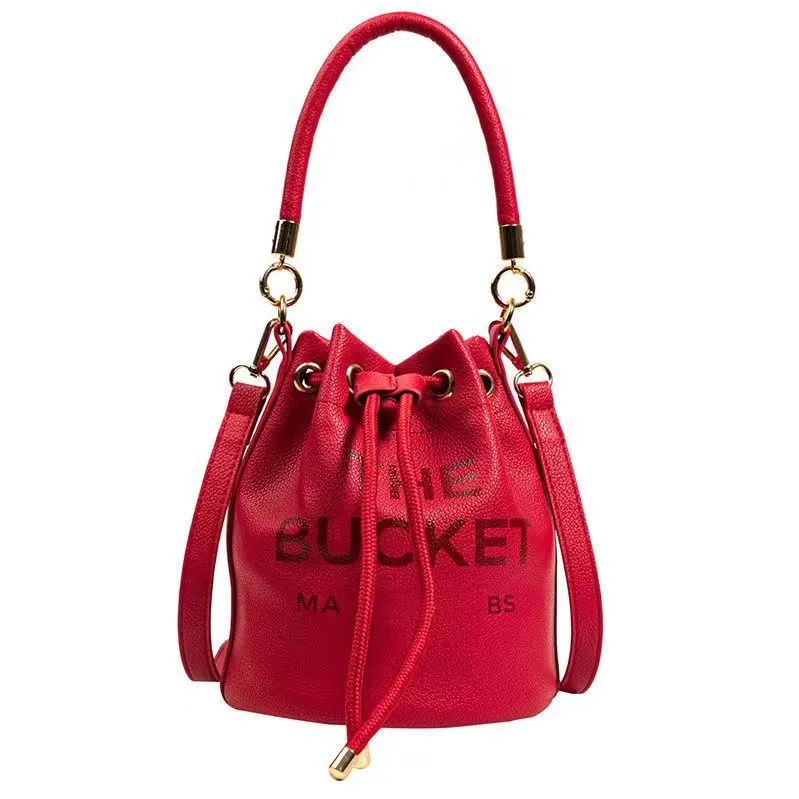 bucket-Red