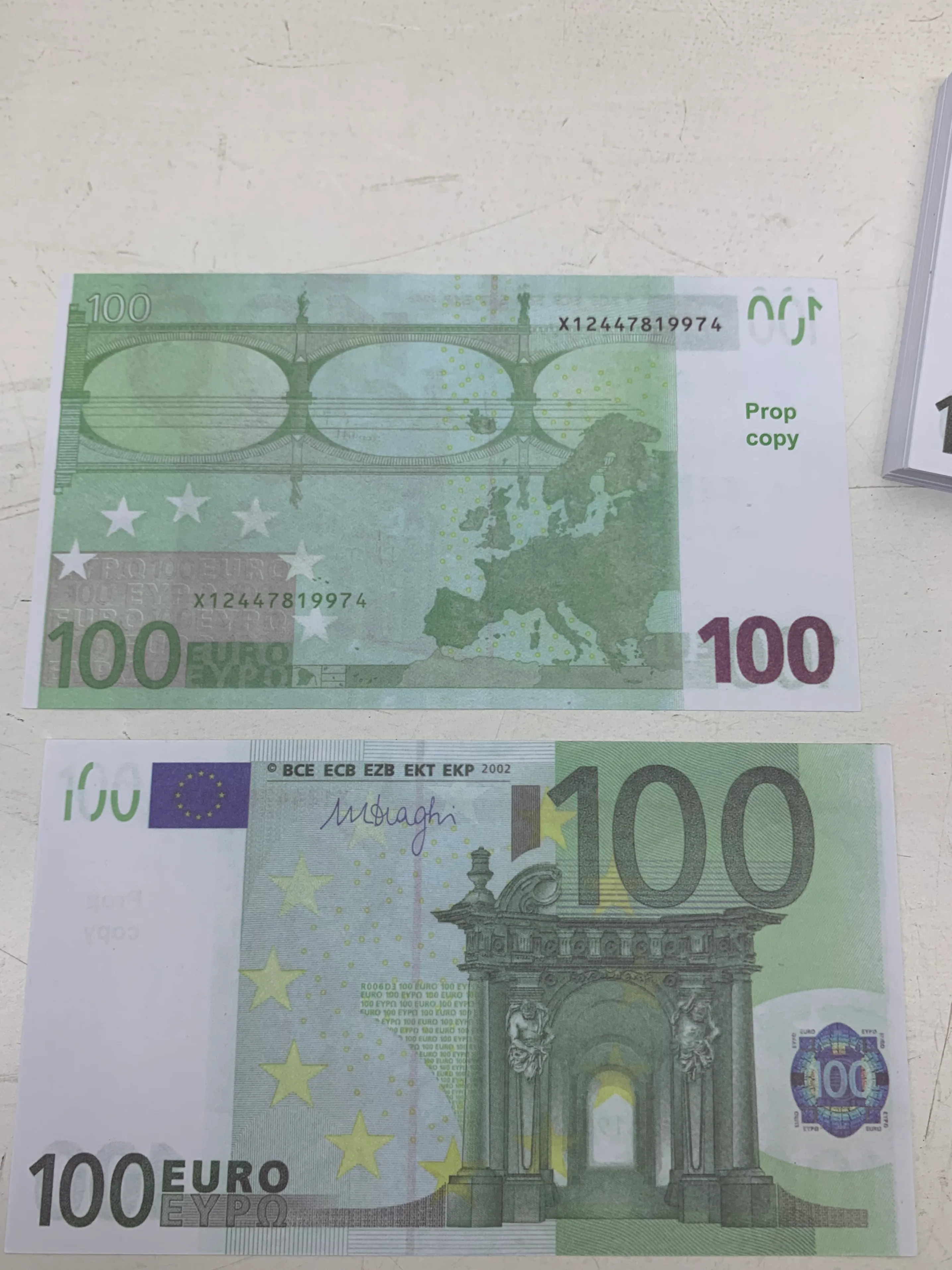 100 евро