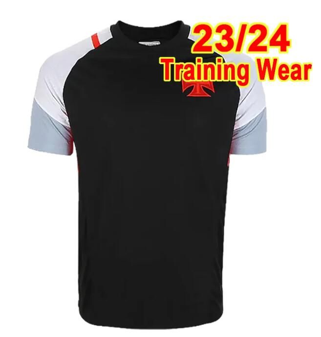 23 24 Odzież treningowa
