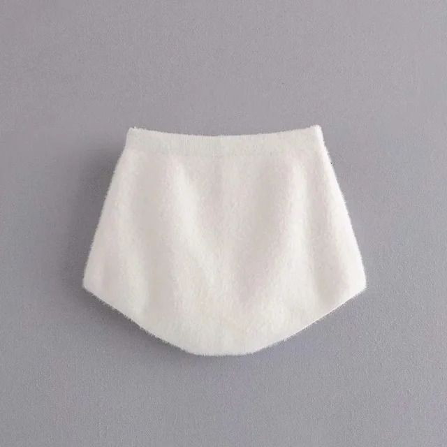 Shorts White