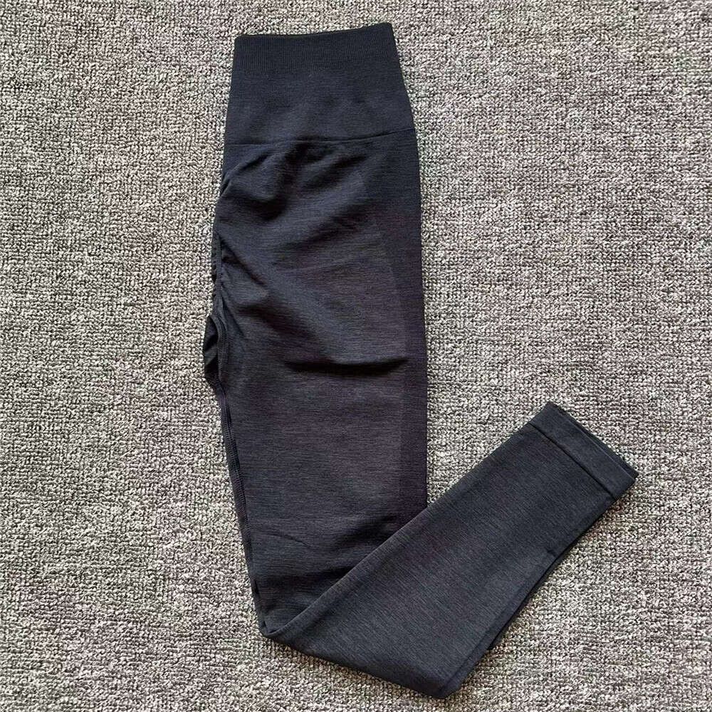 black pant
