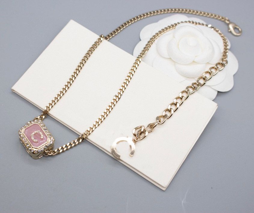 002 necklace+box