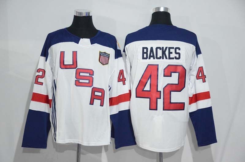 Branco 42 David Backes