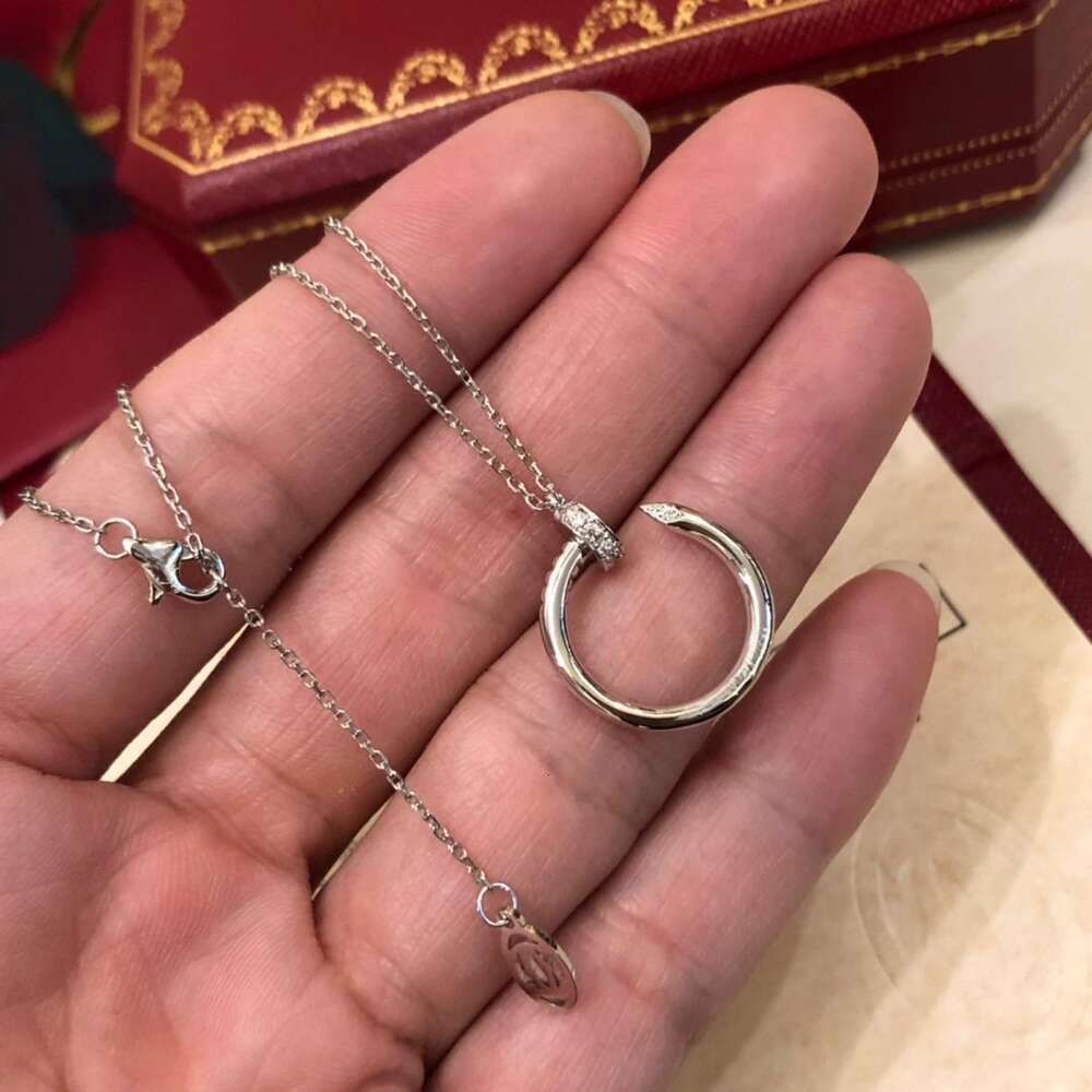 19.Silver Necklaces with box