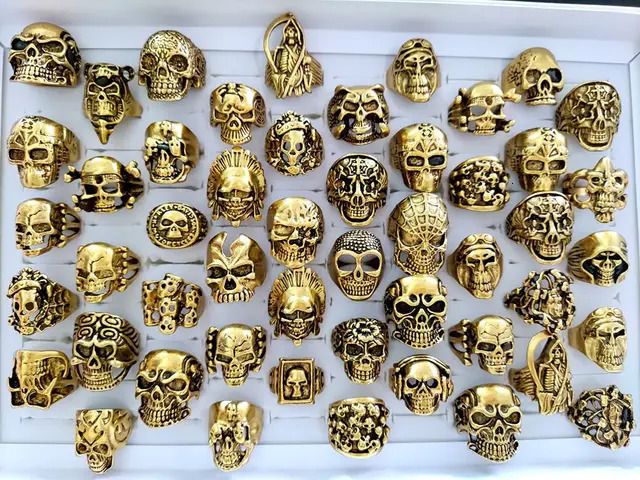 cráneo de oro
