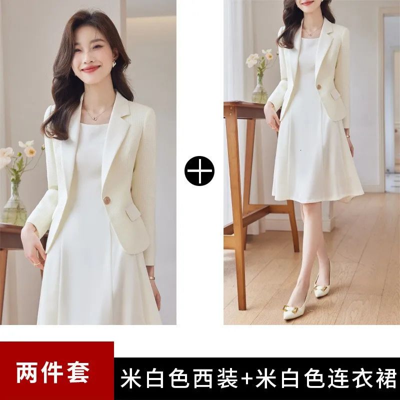 9682coat with dress