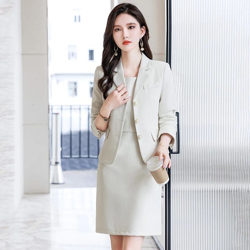 8505coat with dress