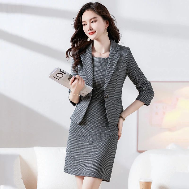 8510coat with dress