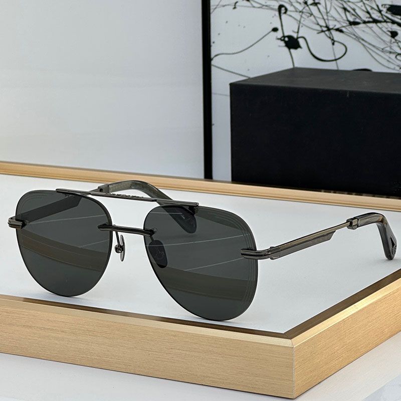 Black frame with gray lenses